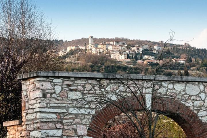 Bed and Breakfast La Grande Casa Valpolicella Сант'Амброджо-ді-Вальполічелла Екстер'єр фото